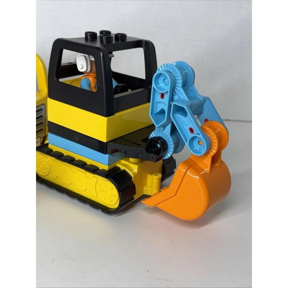 LEGO DUPLO 10931 Dump Truck & Tracked Excavator Construction Toy Worker Inc.